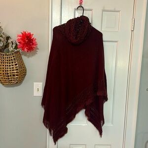 Skyline collection sweater Cape